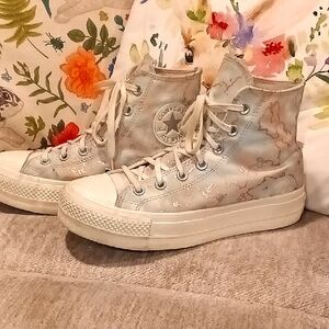 EUC Converse Chucks All Star Platform Sneakers Women's 8